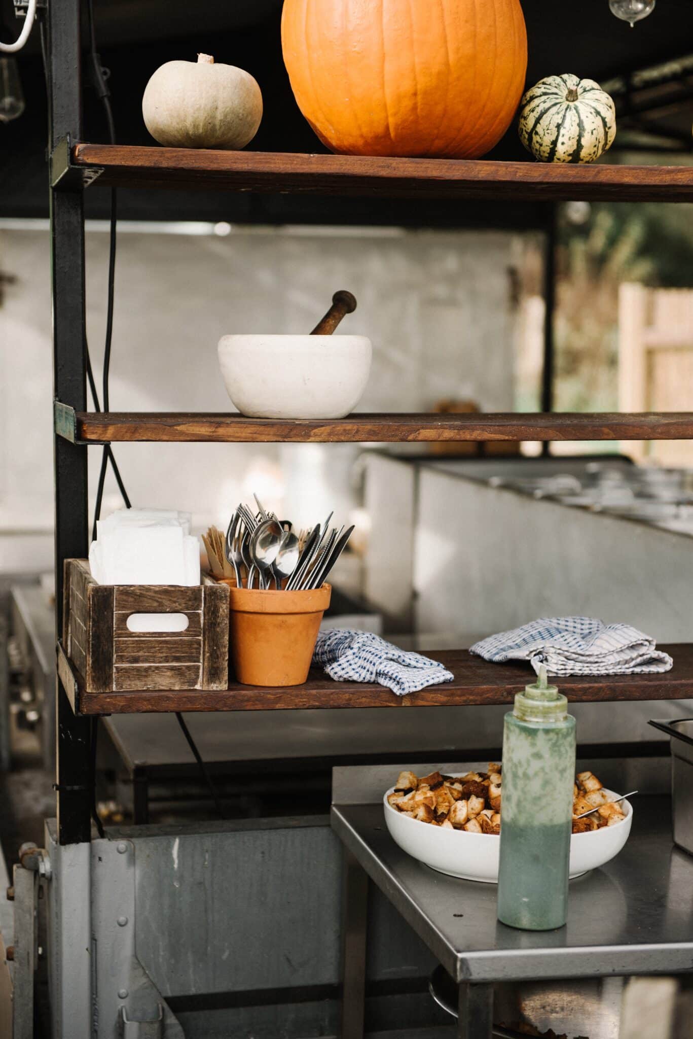 Intérieur de l'épicerie Mepicerie à Montigny